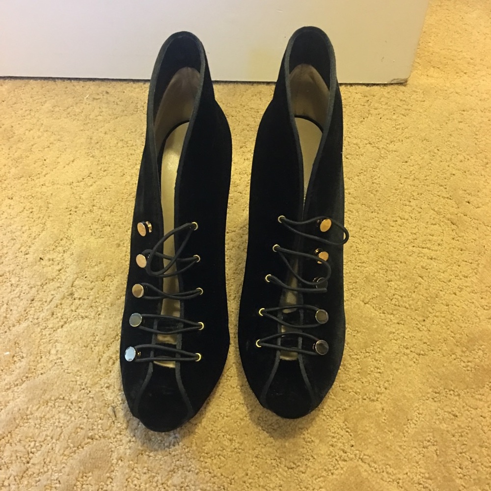 Gianvito Rossi peeptoe shoes!